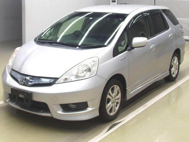 74113 Honda Fit shuttle GP2 2013 г. (TAA Yokohama)